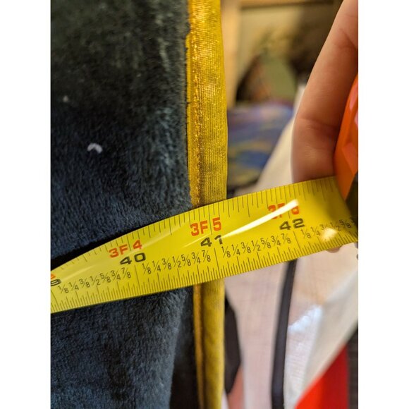 Harry Potter Hogwarts Crest Fleece Blanket 60" X 45" Wizarding World Oeko-Tex St - Picture 3 of 5